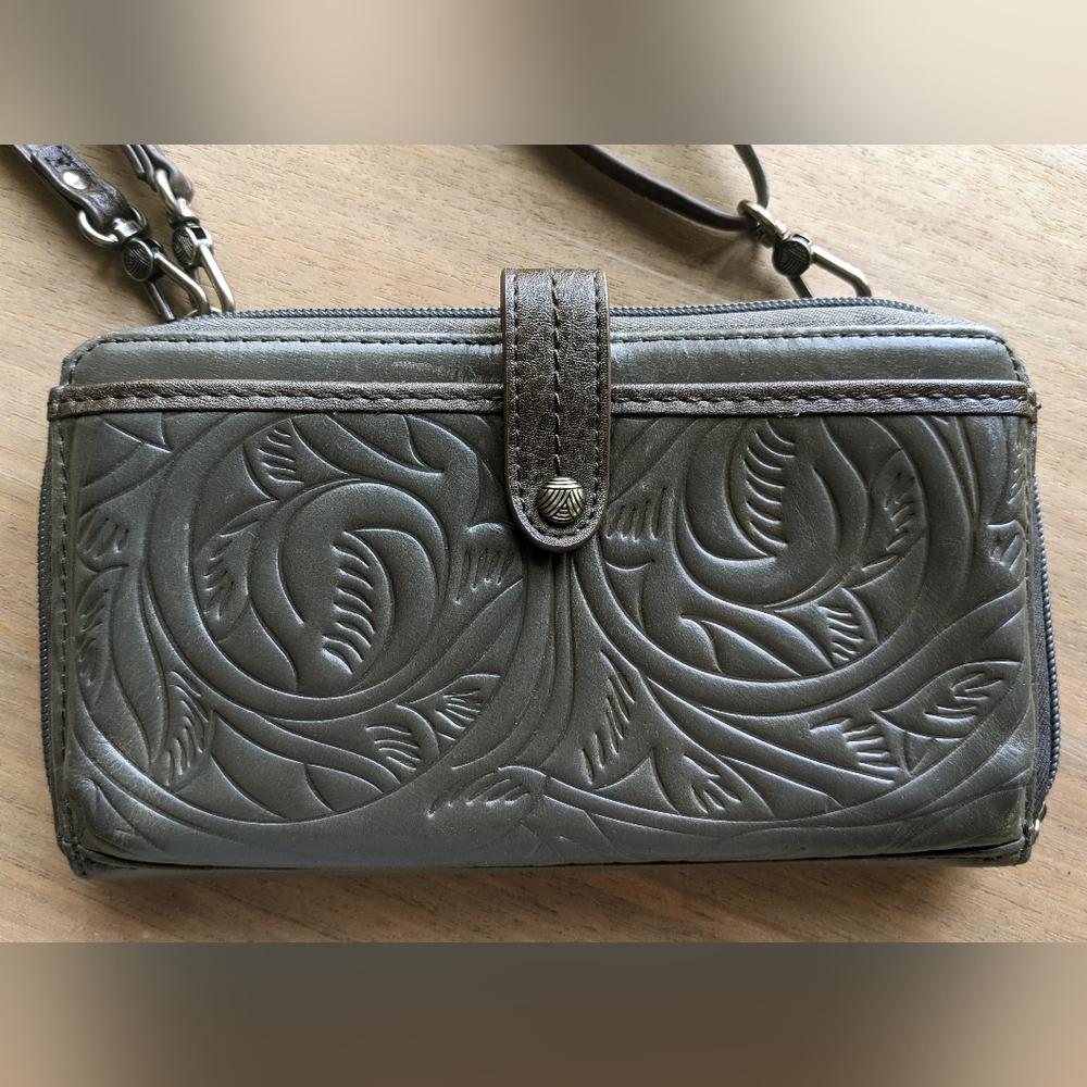 The Sak Iris Crossbody/Wristlet in
